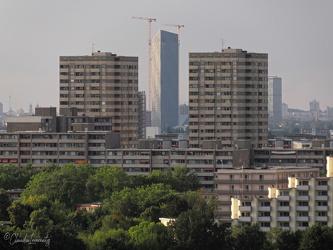 Gropiusstadt vor Estrel-Tower